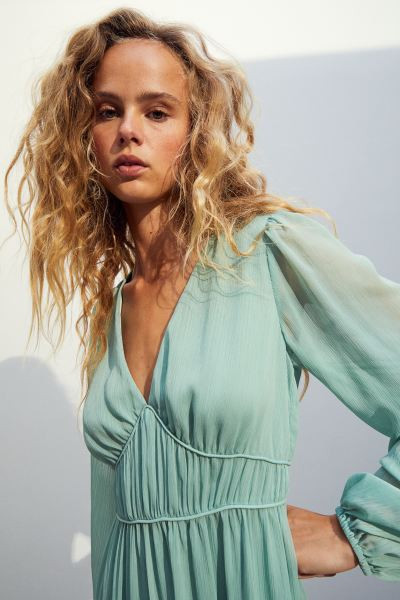 Balloon-sleeved Chiffon Dress - Light green - Ladies | H&M US | H&M (US + CA)