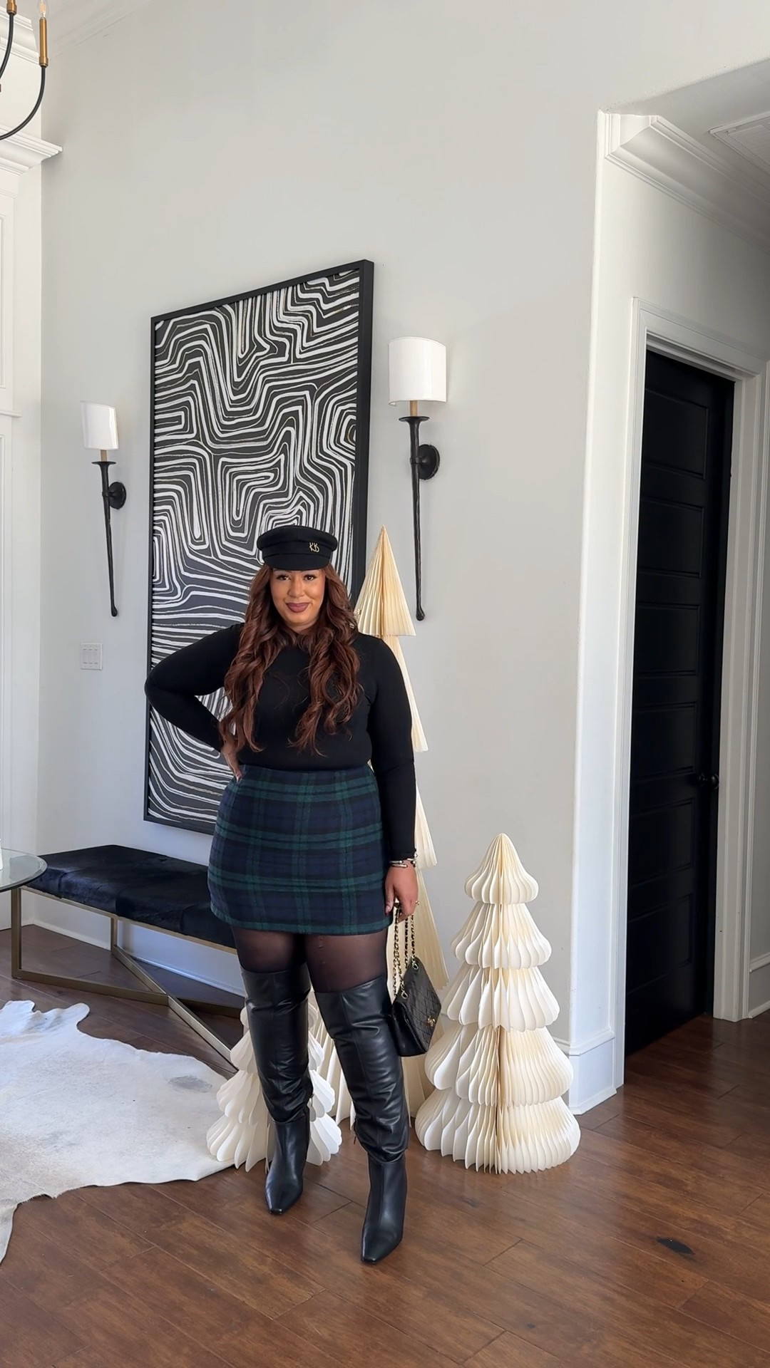 Still in my Clueless era, but the holiday version! ✨🖤

#LTKootd #LTKHoliday #LTKMidsize