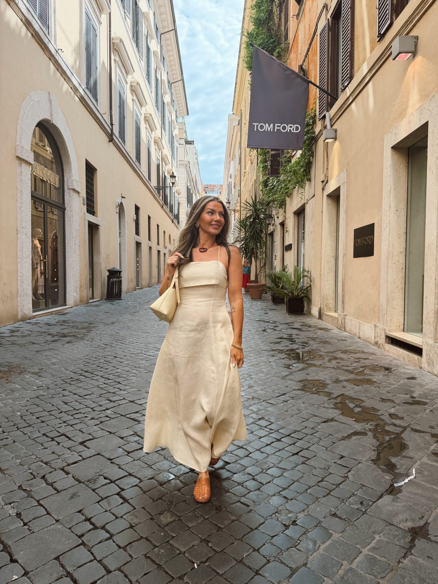 Perfect outfit for Rome run around 

#LTKgrwm #LTKootd #LTKMothersDay