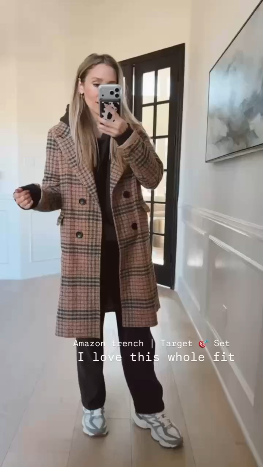 🤍 Abercrombie Inspired matching set 
And an Amazon trench looking V high end ✨🔗 
Wearing size s / my tts 

#LTKdayinmylife #LTKgrwm #LTKootd