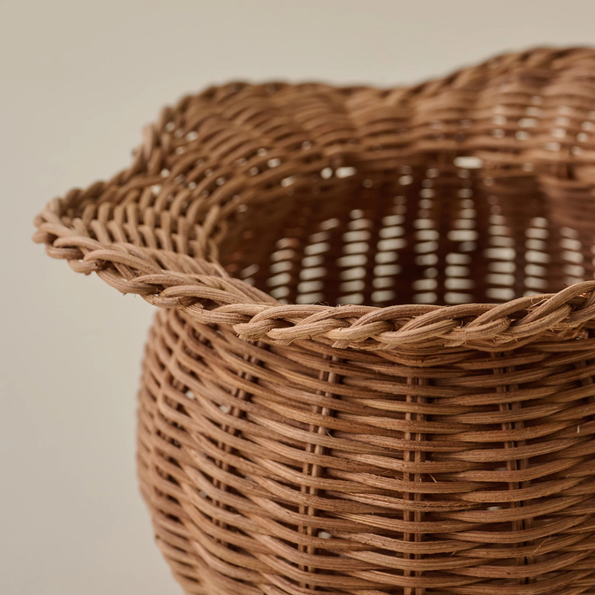 Perry Scalloped Rim Woven Vase | Magnolia