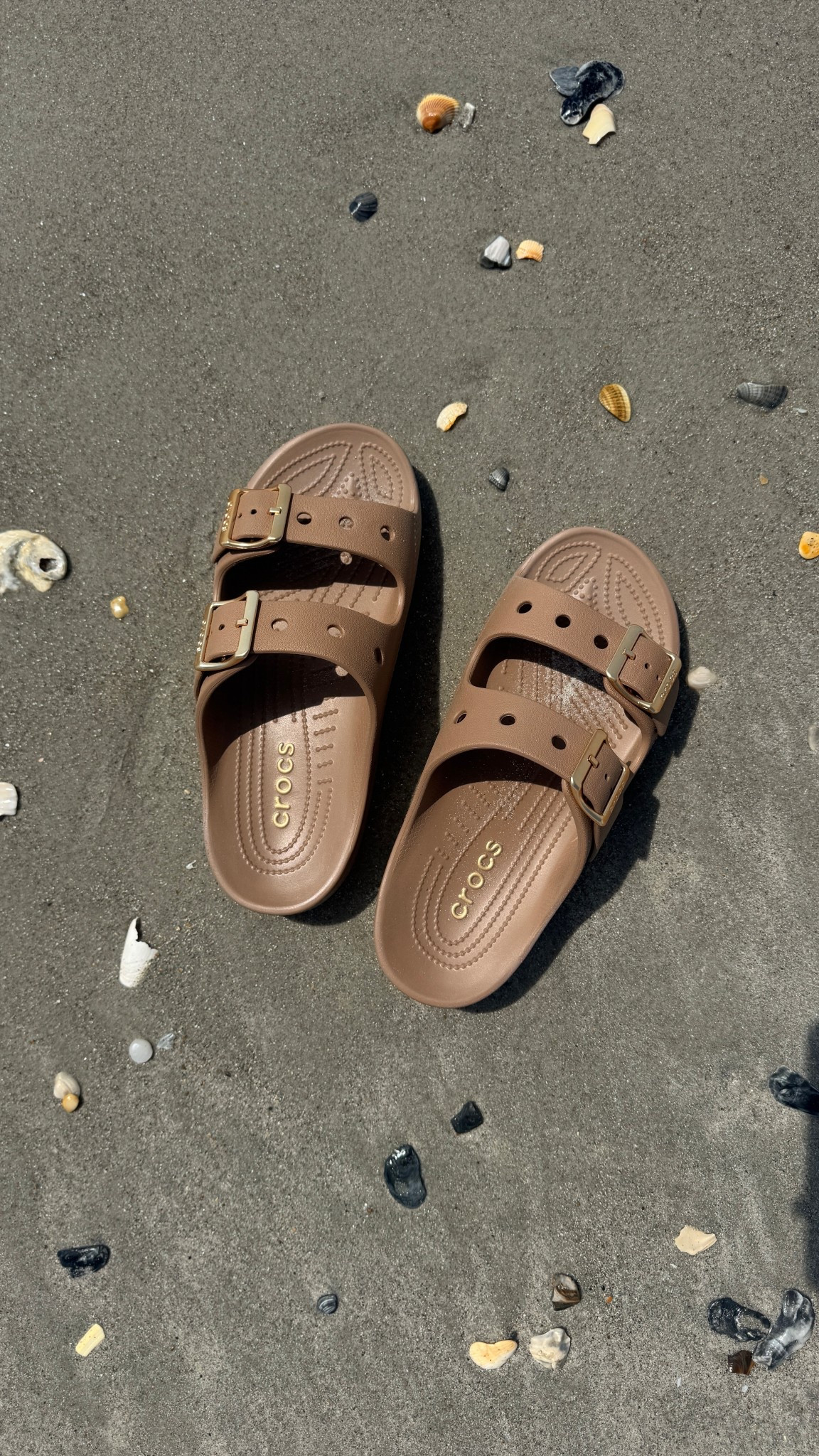 My favorite @crocs have been restocked!!

#LTKootd #LTKMothersDay