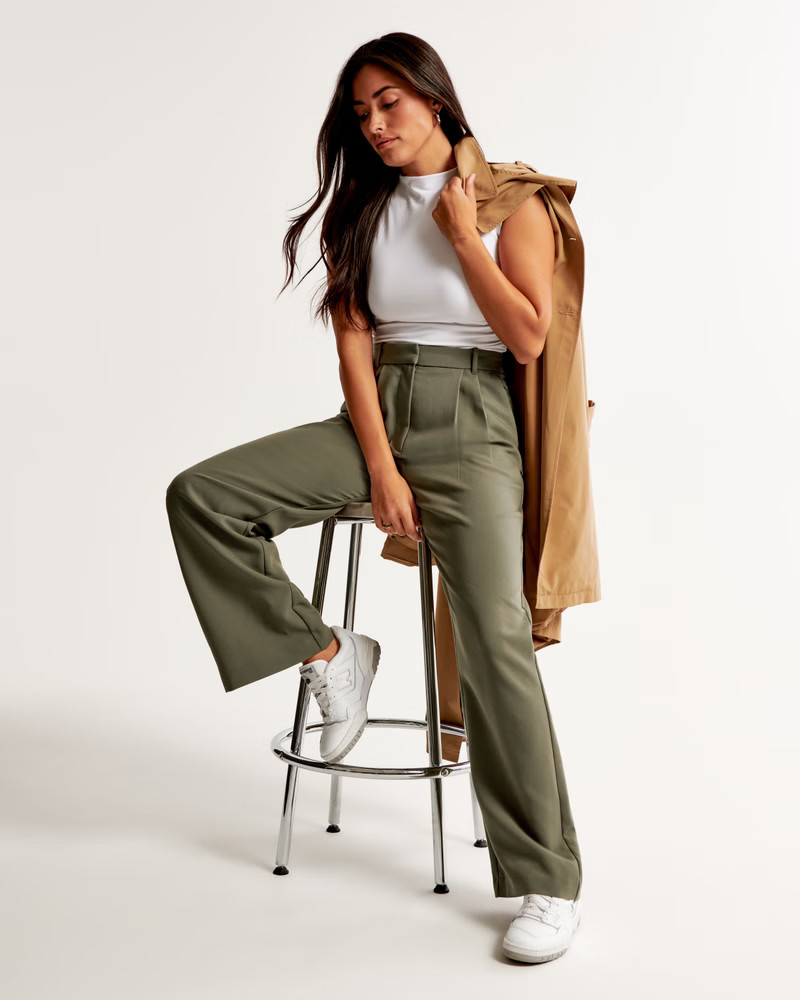 Curve Love A&F Sloane Tailored Pant | Abercrombie & Fitch (US)