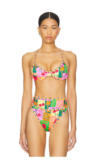 Email Address
            
                
                enter a valid email address | Revolve Clothing (Global)