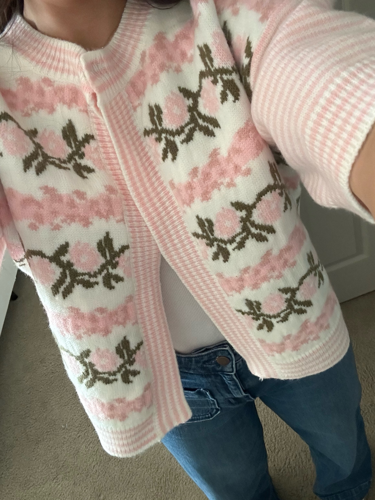 new favorite sweater🩷

#LTKSeasonal #LTKBeauty #LTKWorkwear