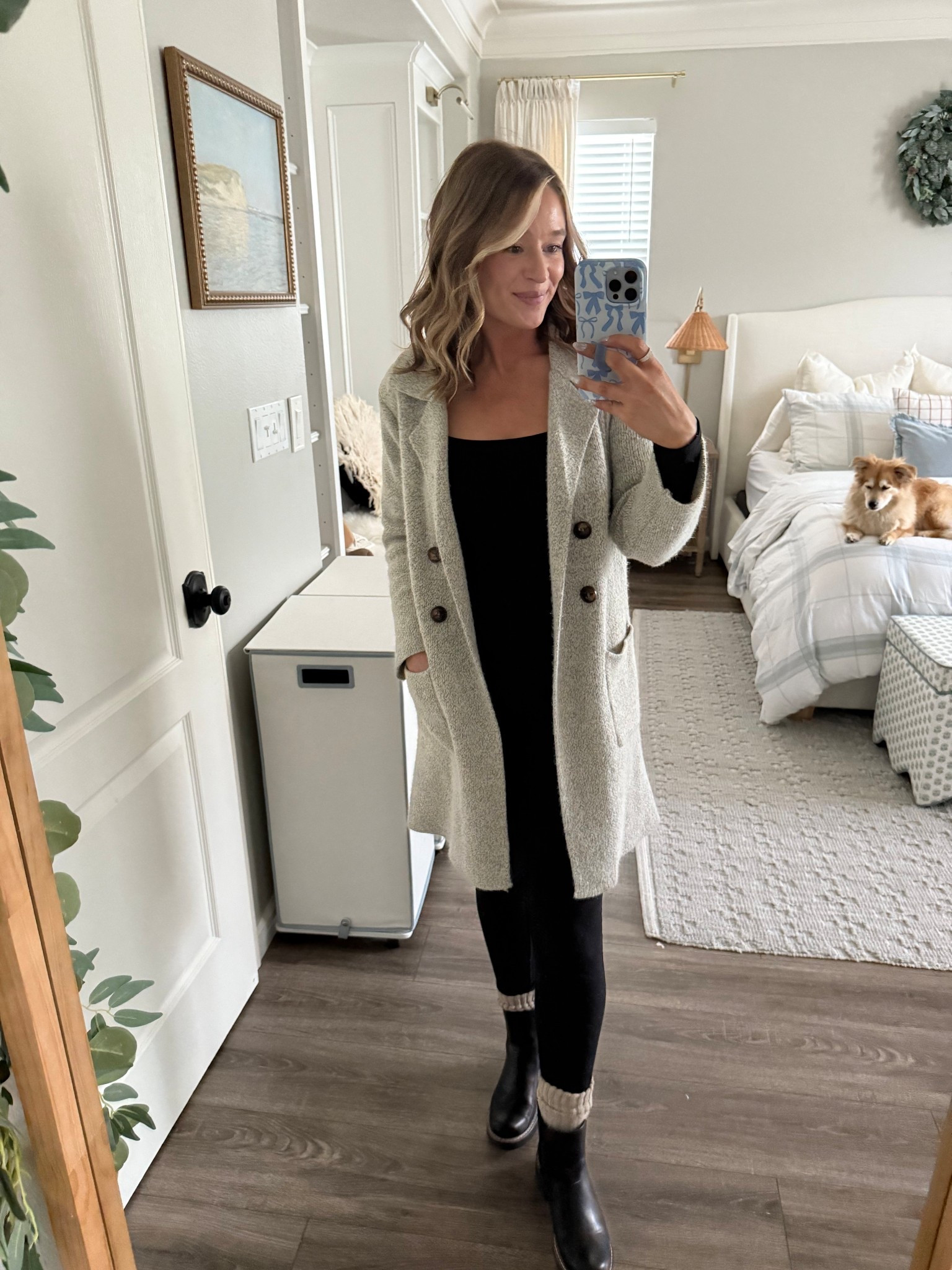 Comfy/Cozy outfit of the day. These socks are so nice and perfect for colder days. 

#LTKootd