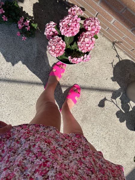 Pink sandals 


#LTKstyletip #LTKFind #LTKSeasonal