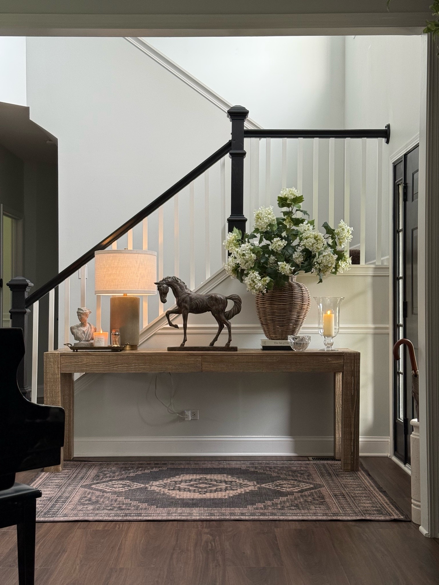 Word on the street is we’re making single photo posts a thing again on IG, I’m so here for it!! How about you?

Comment “SHOP” for a 🔗 link sent to your 📥 inbox with my entry way details. 

My woven vase has been retired for a minute but thankfully there’s an updated version in a richer color and it just might be in my 🛒🤭

Stay tuned, this space is getting a minor update that I think will make a huge impact and completely change the vibe of this space!😉

#LTKHome #LTKSeasonal #LTKSaleAlert