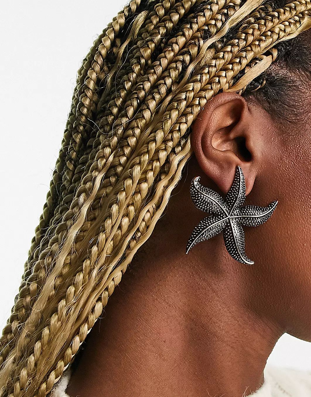 Reclaimed Vintage starfish earrings in burnished gold | ASOS (Global)