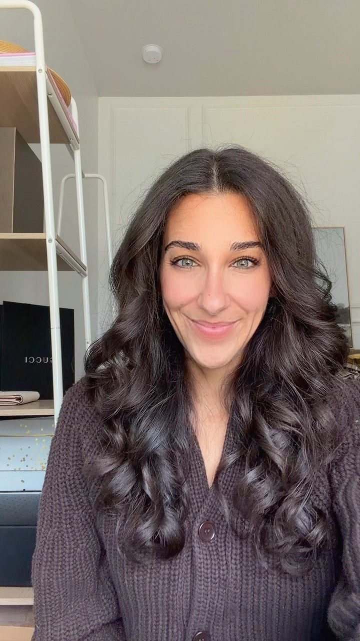 hair care favorites

Oribe moisturizing cream 
Chris McMillan texture and volume hair spray