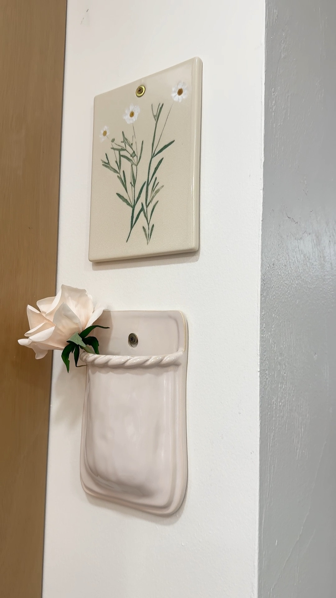 Wall art details 

#LTKmorningroutine #LTKHome #LTKgrwm