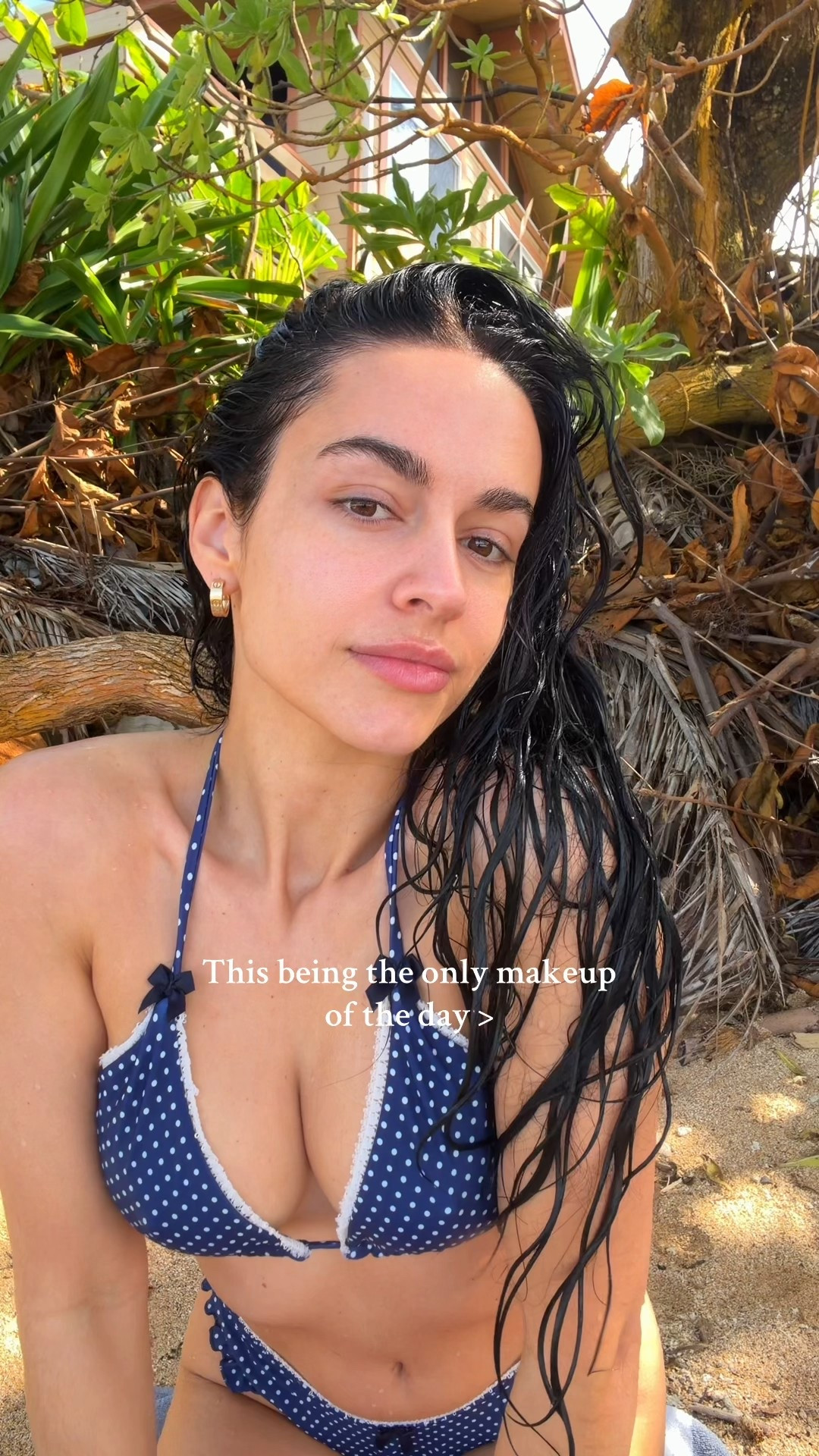 Watermelon blush and lippies only 🌺🏝️ #makeup #makeuptutorial #beach #beachmakeup 