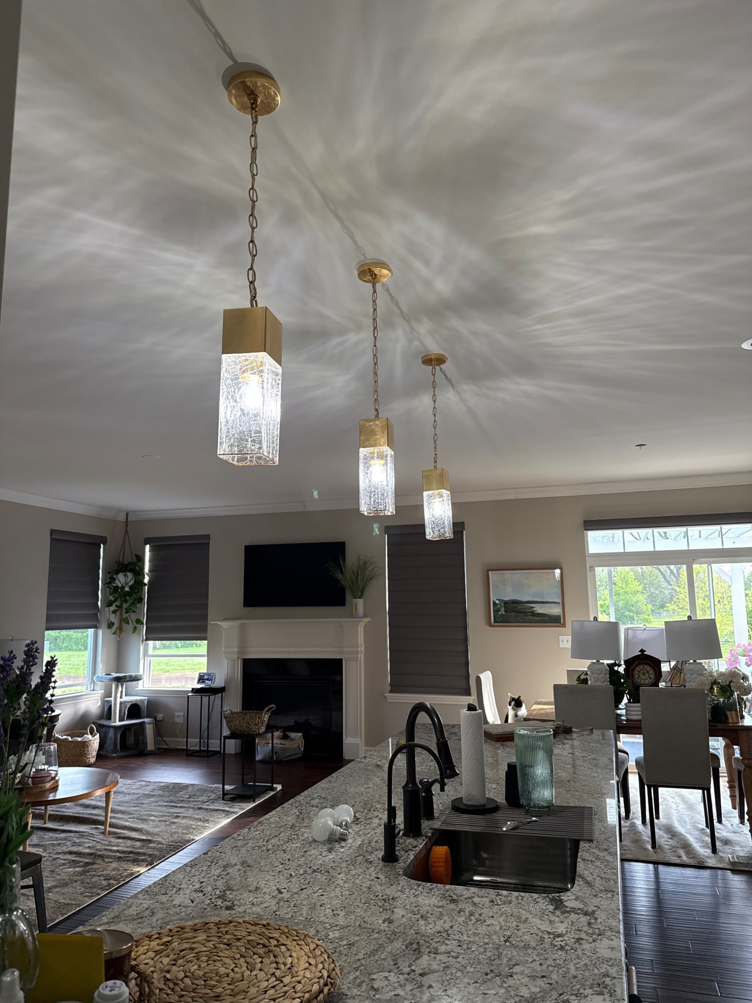 Lighting and other room choices 

#LTKHome