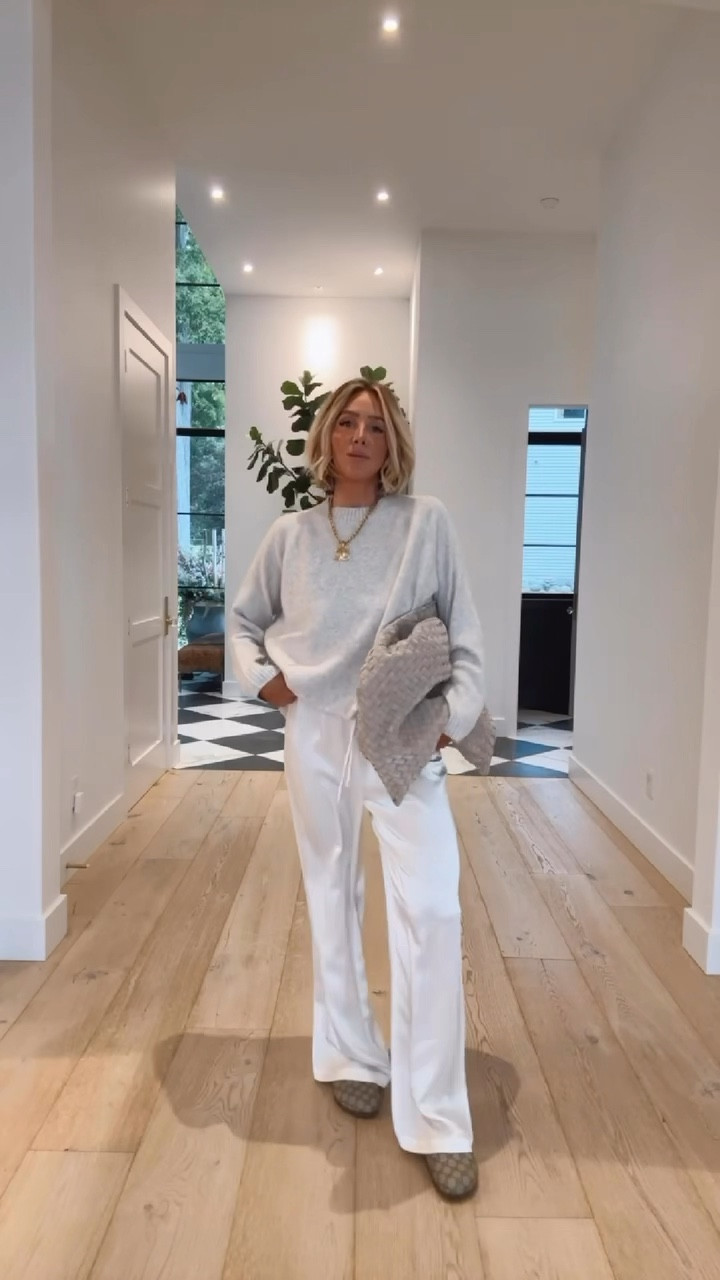 Aritzia haul.. and it’s all on sale! The satin pants were just restocked and on sale! 👏👏👏