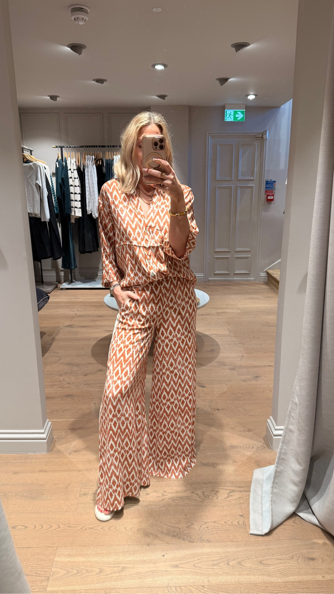 Trying on some new in pieces at Mint Velvet and these trousers immediately stood out, especially as they come with a matching top.

What I loved most is how easily they worked with what I was already wearing. Styled with my cream jumper, they felt instantly more transitional, which is exactly how I think about dressing this time of year.

They also worked just as well with a simple white t-shirt and as a full set it looks great both done up or worn more relaxed.

Finished with the shell flip flops, but just as easy to mix and match tuck in, leave out, or style the top separately with jeans.

This is how you really get more out of your spring/summer wardrobe pieces that work in multiple ways, whatever the weather.

#LTKspring #LTKuk #LTKstyletip