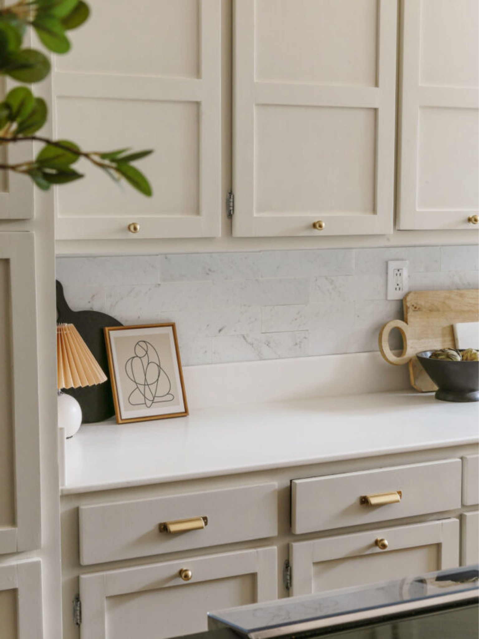 I’ve been making some budget-friendly tweaks to my 1970s kitchen that I’m super excited to share. Real marble facade peel and stick backsplash tiles installed, I painted the cabinets in Benjamin Moore “Natural Cream” and I styled my laminate countertops with lots of fabulous Amazon finds. Maybe one day I can have the countertops of my dreams, but for now… this will totally do! 

#LTKSaleAlert #LTKHome #LTKFindsUnder50