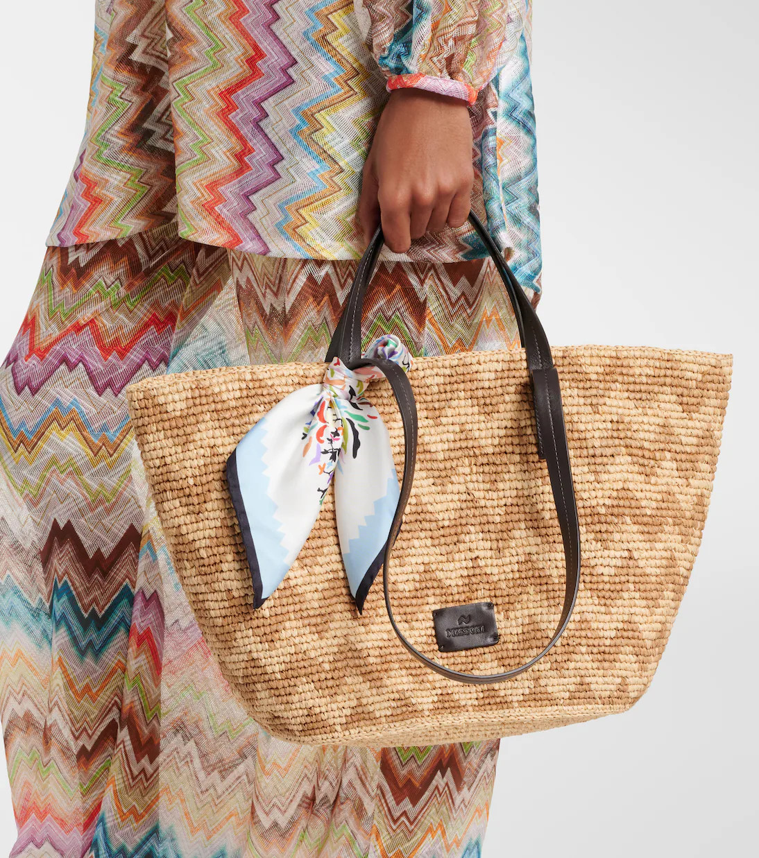 Zigzag Large raffia basket bag | Mytheresa (US/CA)