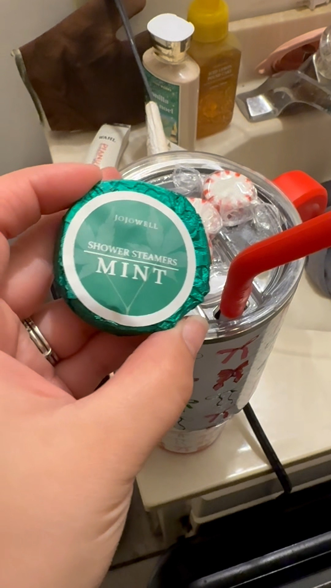 Let’s go through my night time routine!!!

Linked all of my skincare, and my shower steamers! These steamers are AMAZING for headaches and just to relax a little bit more than usual! 

Super affordable! 

#LTKFindsUnder50 #LTKgrwm #LTKHoliday