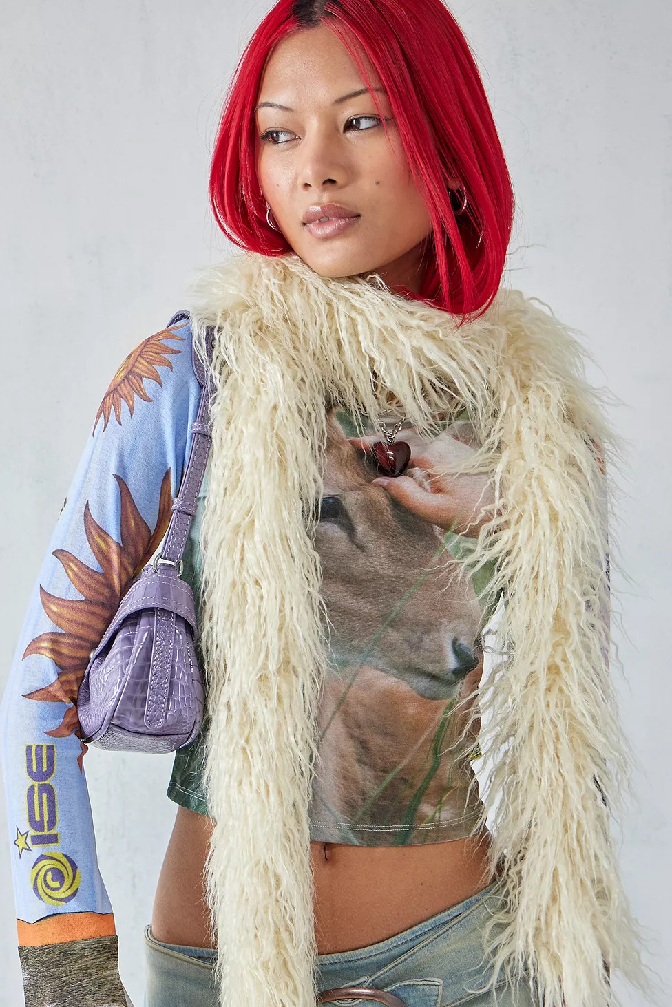 UO Trish Fluffy Faux Fur Scarf | Urban Outfitters (EU)