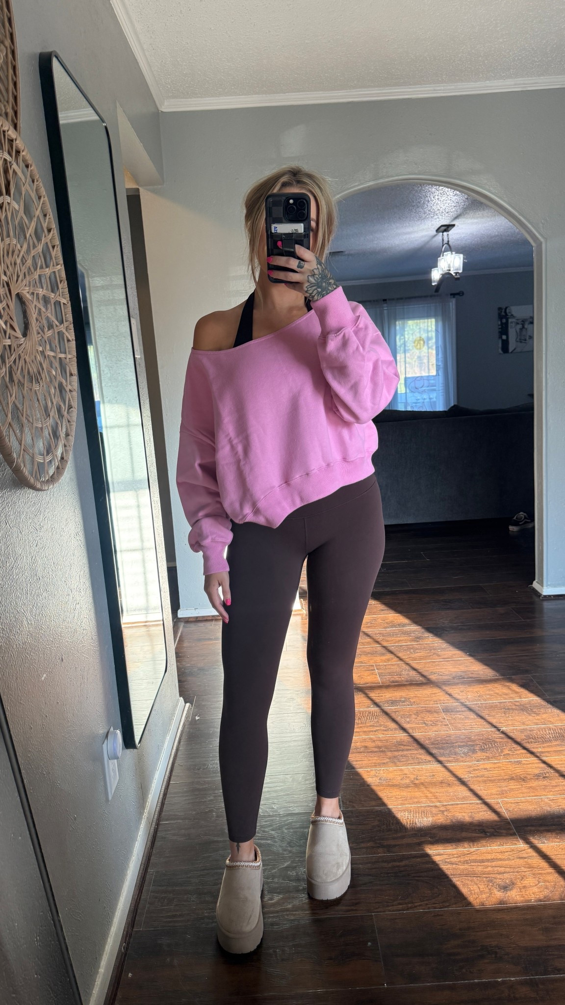 Wearing a size small in the top and leggings! 