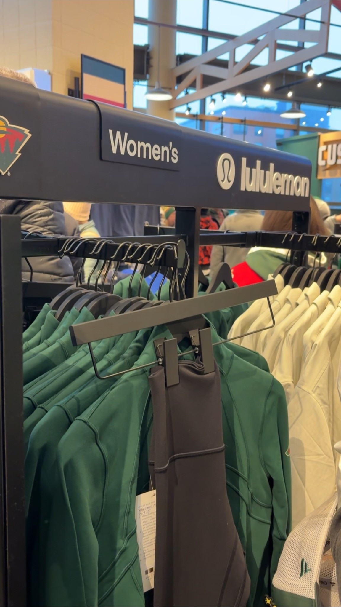 Mn wild x lululemon 

#LTKSeasonal #LTKActive #LTKootd