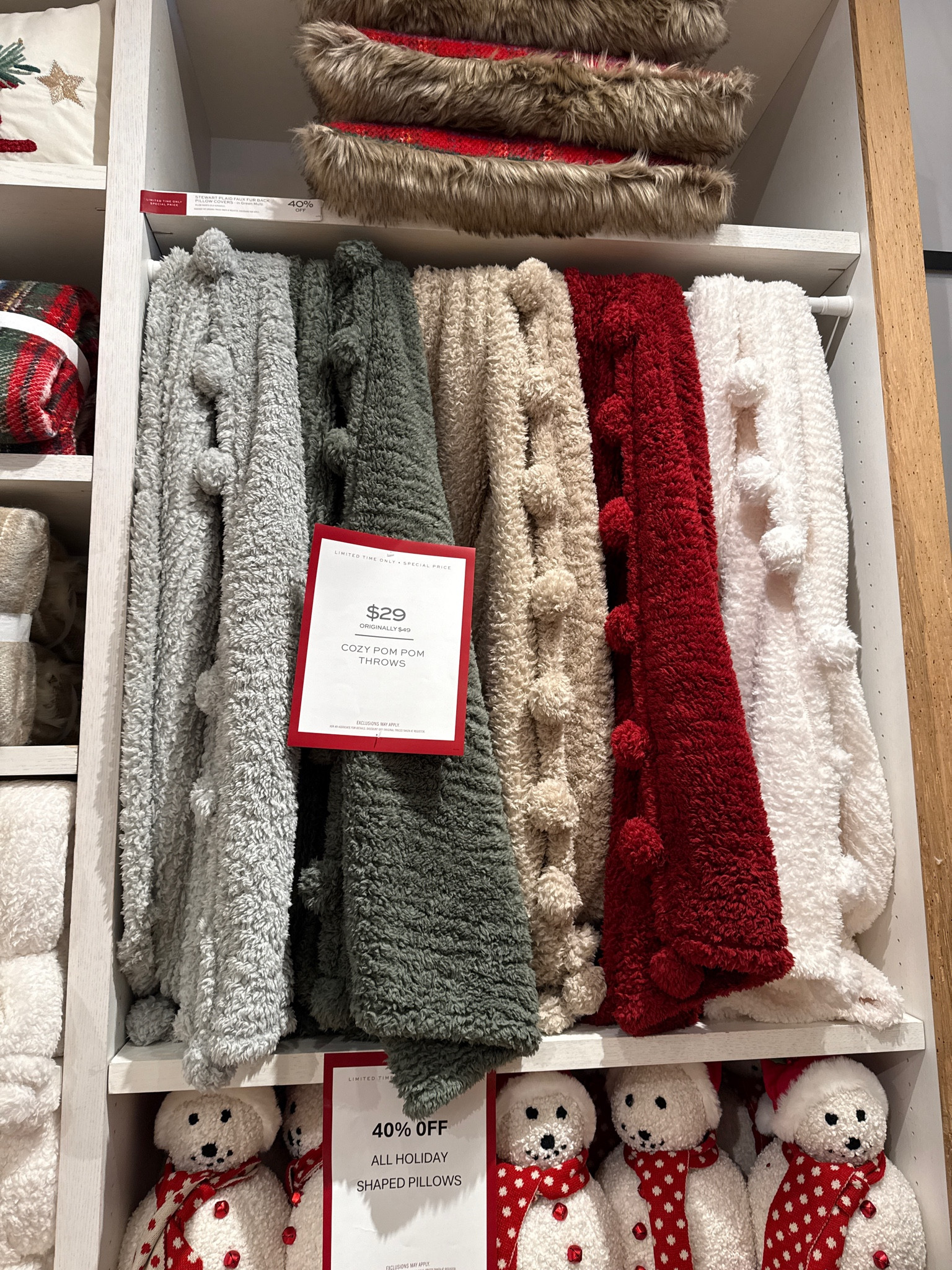 Last minute gift idea. A cozy blanket from Pottery Barn

#LTKHoliday #LTKGiftGuide #LTKHome
