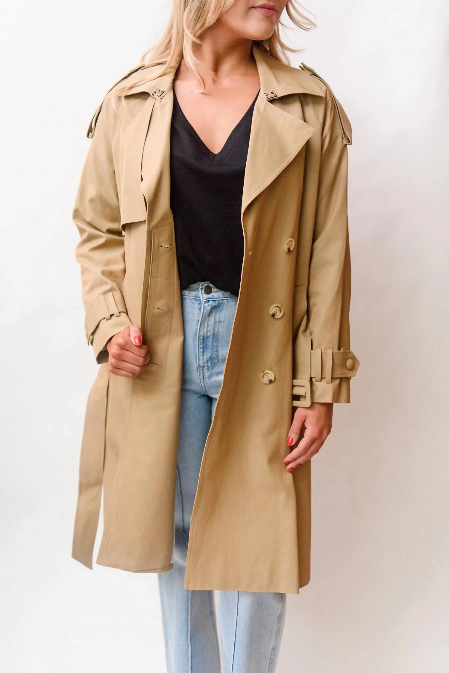 Edda Trench Coat In Tan | Shop Simon