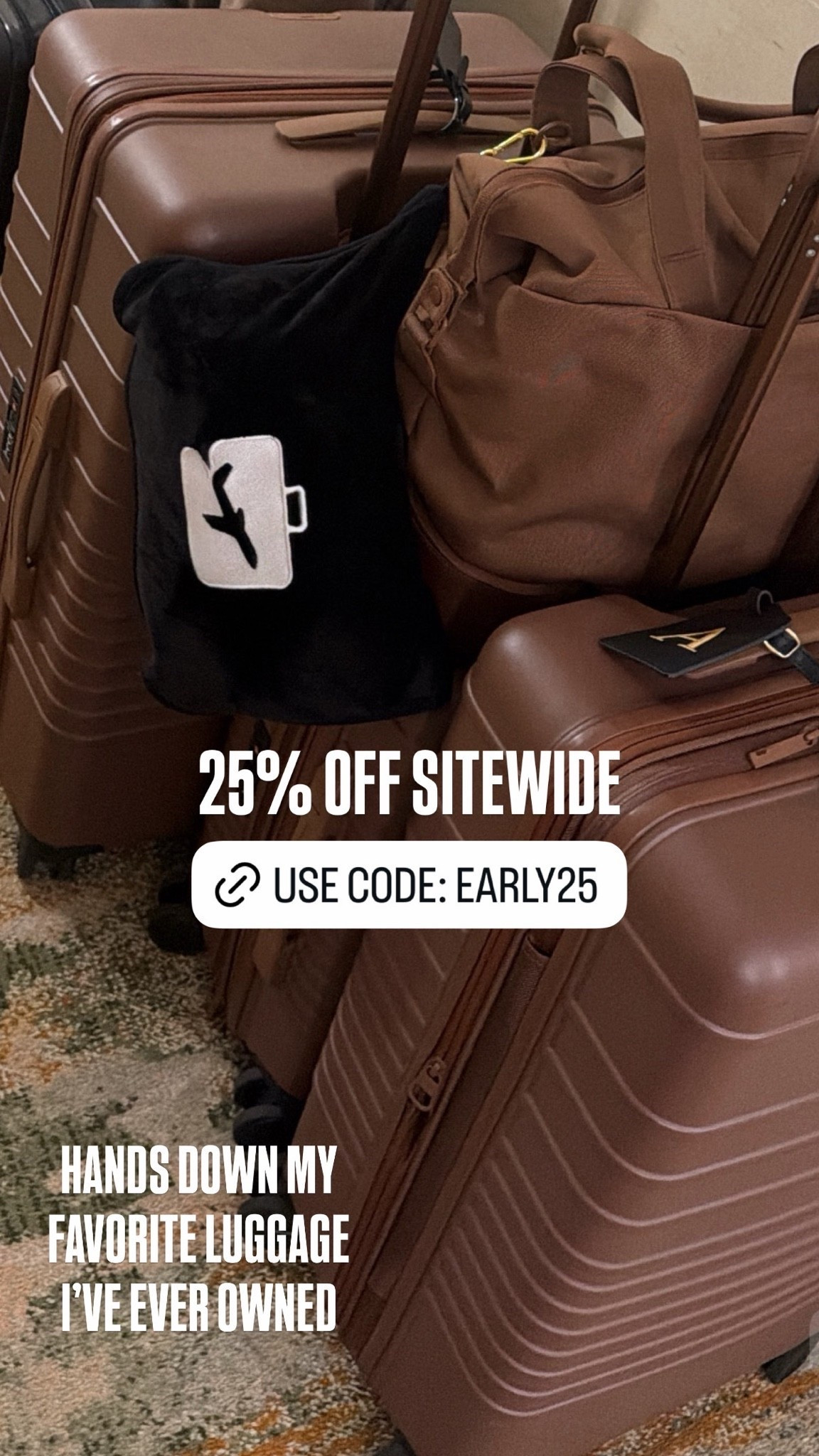 My favorite Beis luggage is on sale! I own all three sizes plus the mini weekender. 
This is the color maple. #beis