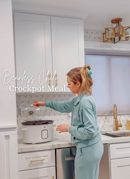 Everything I used in my Bean-less Chili recipe video! Recipe is in my blog!

Kitchen Essentials. Crockpot. Recipes. Aesthetic Kitchen finds. Aesthetic utensils. White crockpot. White utensils. White and gold kitchen  

#LTKfamily #LTKfitness #LTKhome