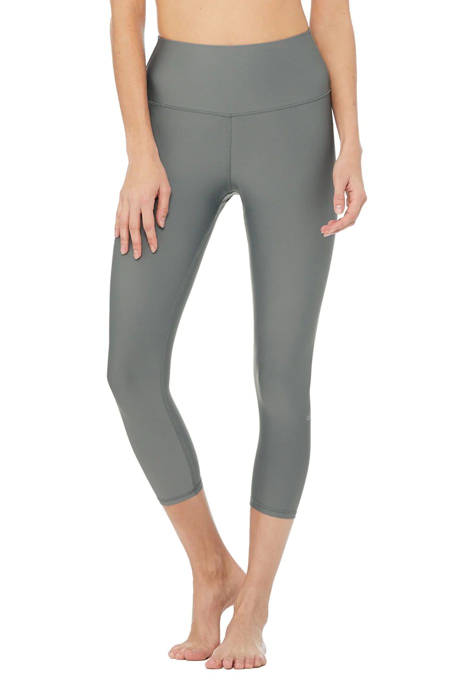 Alo YogaÂ® Women's High-Waist Airlift Capri - Concrete - Size - M - Moto bottoms weight seamless-solid | Alo Yoga