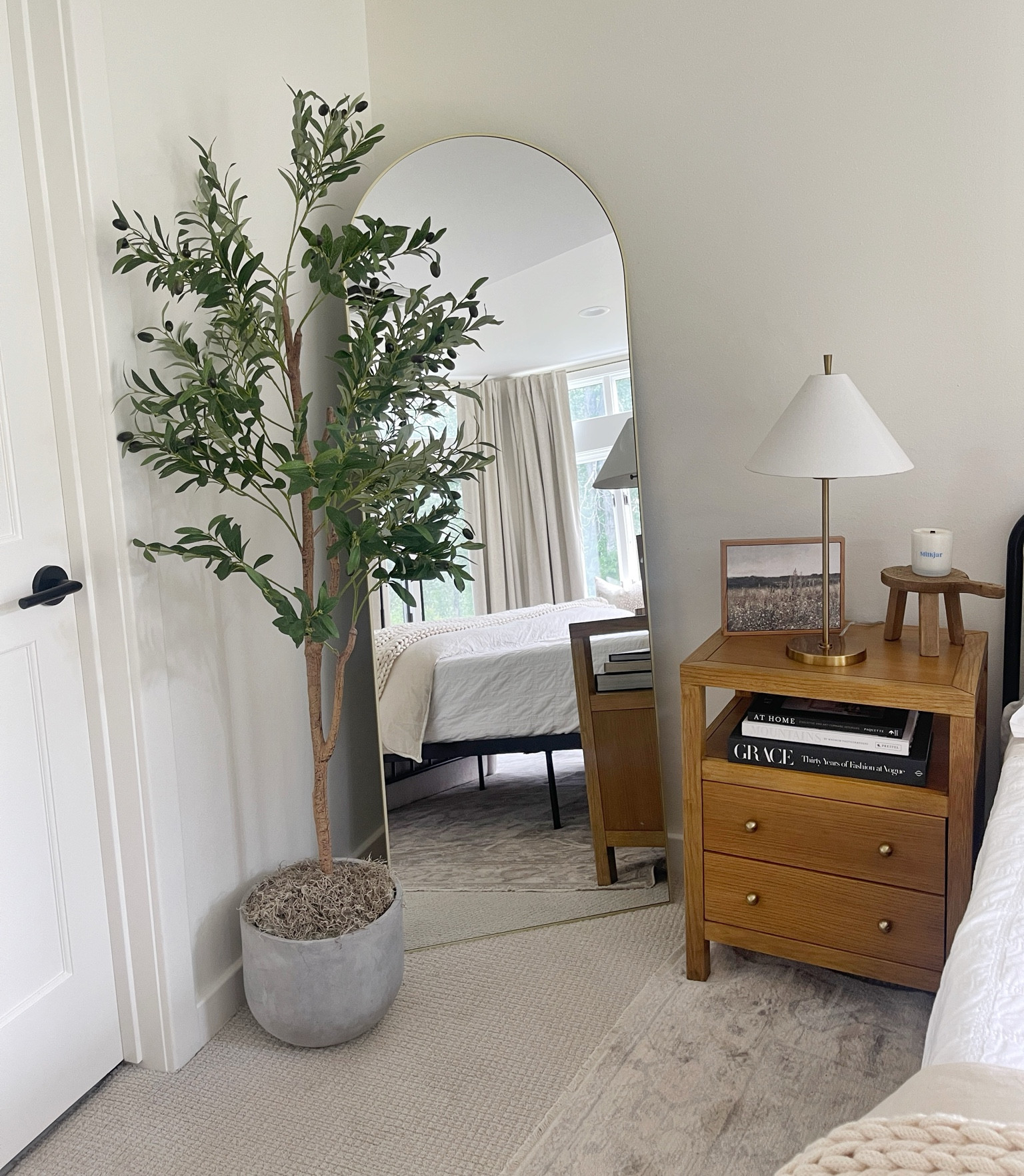 HOME \ @walmart arch mirror on roll back!! Such a great price at just over $100 for a 71” gold option. Also comes in back and a bunch more sizes! #walmartpartner

Decor
Bedroom 

#LTKHome