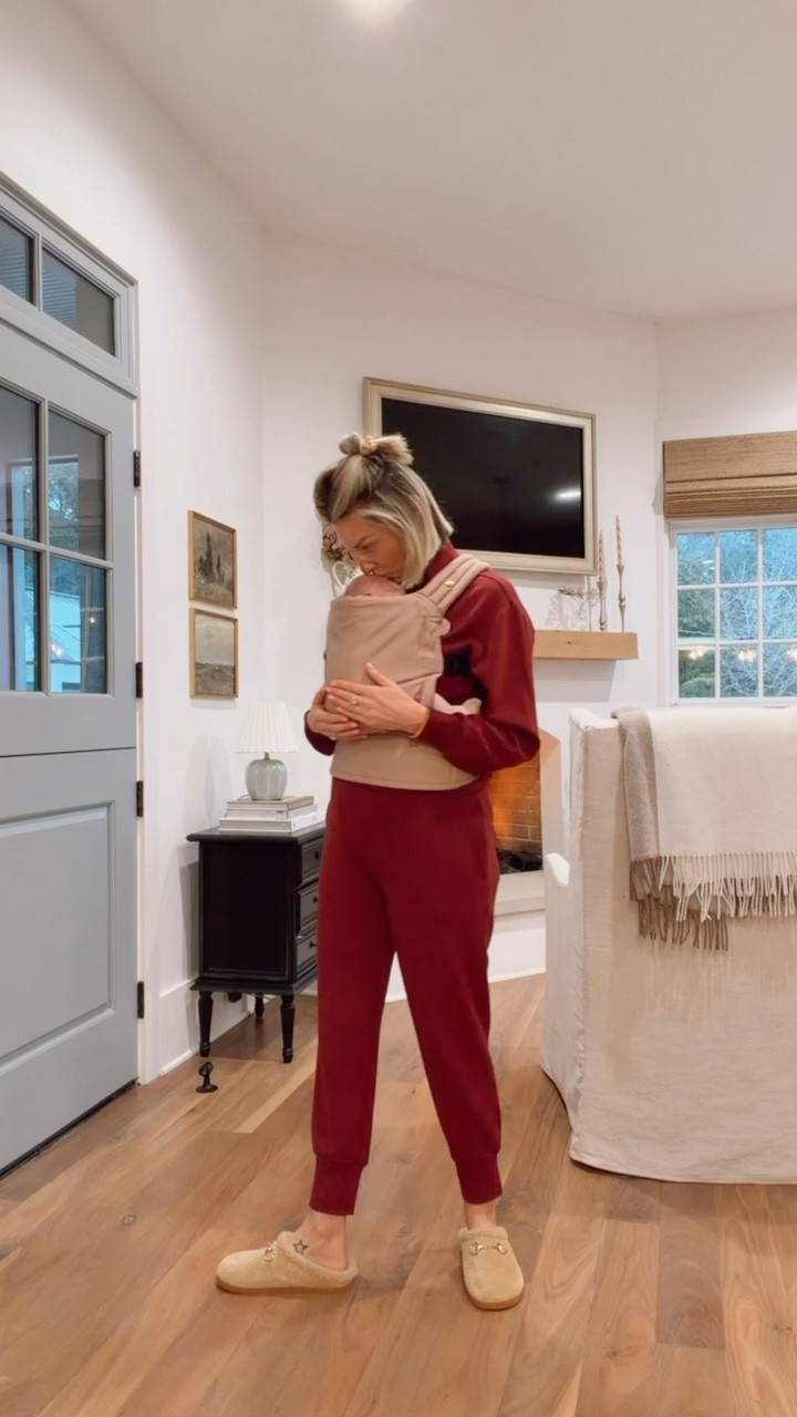 @Varley has some of my favorite loungewear pieces 👏🏼 so comfy for postpartum, travel days, loungewear, etc.! Wearing S. 

Loverly Grey, Varley, matching set, lounge set, loungewear, postpartum outfit ideas 

#LTKBaby #LTKootd