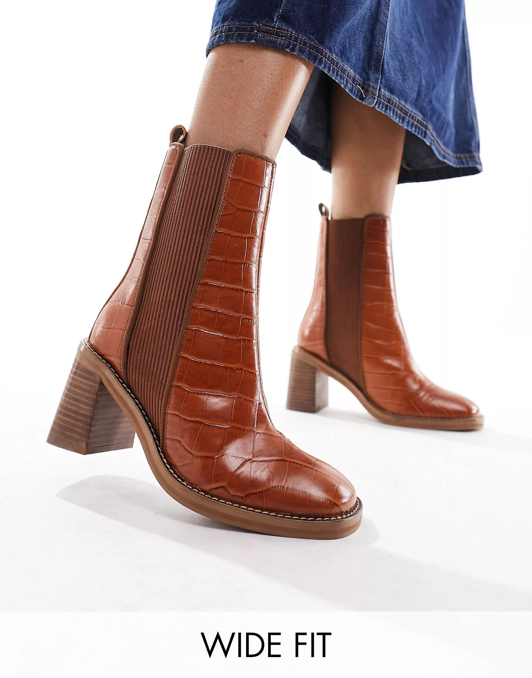 ASOS DESIGN Wide Fit Ratings leather chelsea boots in tan | ASOS (Global)
