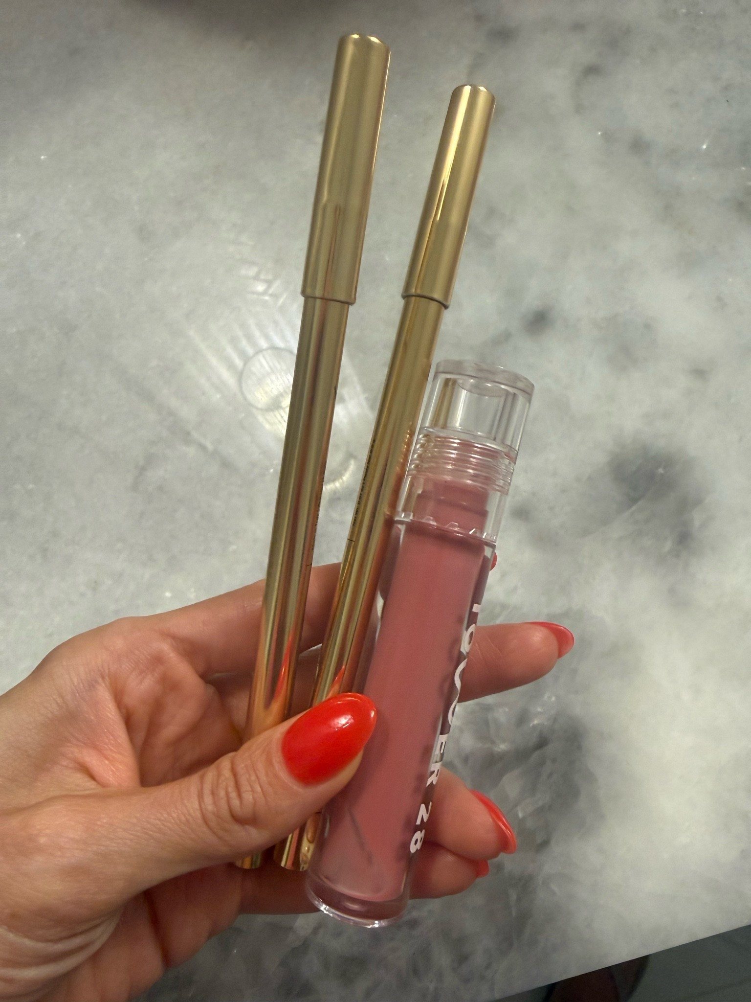 Loving this lip combo right now! Liner in June and coupe and gloss in pistachio

#LTKBeauty