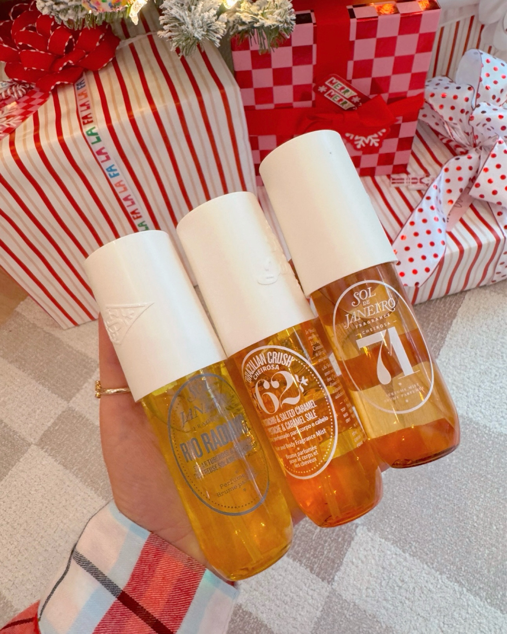 Amazon last minute gift idea 🎁 Fast 2 day shipping! SOL De Janeiro Body Mist

Sol de Janeiro, stocking stuffers, Last minute gifts, gift ideas, amazon, Amazon gifts, Amazon gift ideas, Madison Payne 

#LTKBeauty #LTKHoliday #LTKGiftGuide