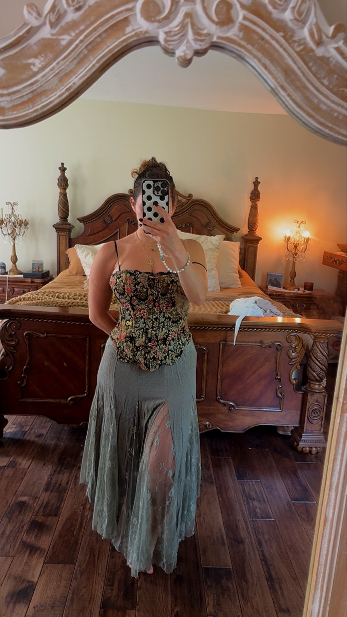 Practical magic inspired outfit 🌙✨🍂🍁 maxi skirt

#LTKSaleAlert #LTKootd #LTKgrwm