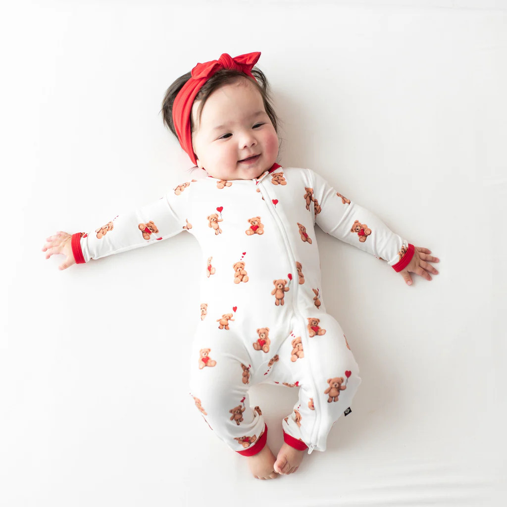 Zippered Romper in Bear Hearts | Kyte Baby