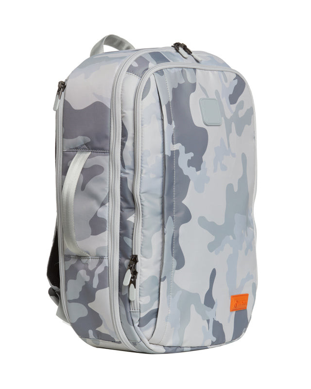 The Day Traveler 2.0 Camo | STITCH Golf