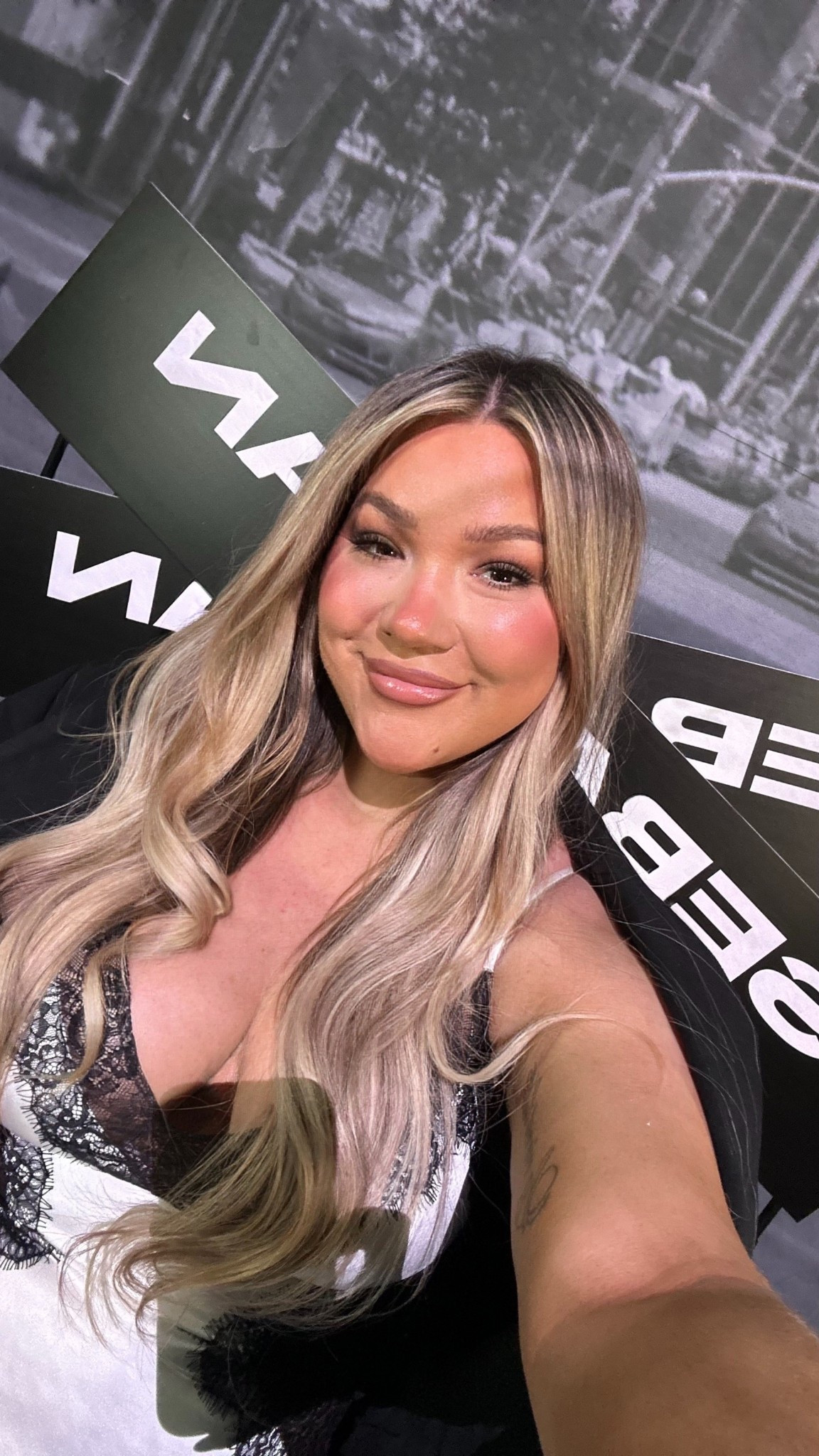 Makeup 

#LTKbeauty #LTKstyletip #LTKwedding