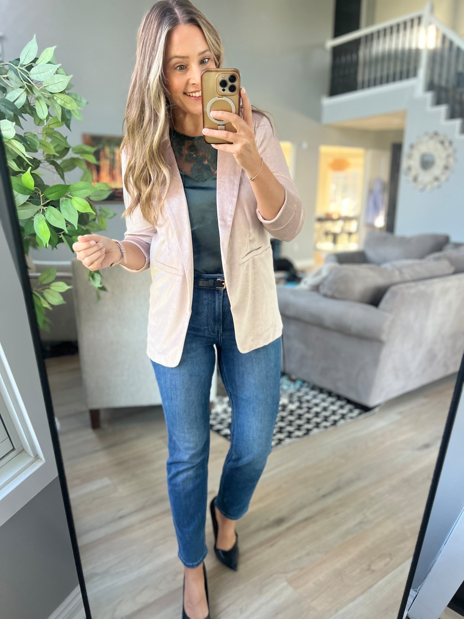 The prettiest blazer with the prettiest blouse. 😍