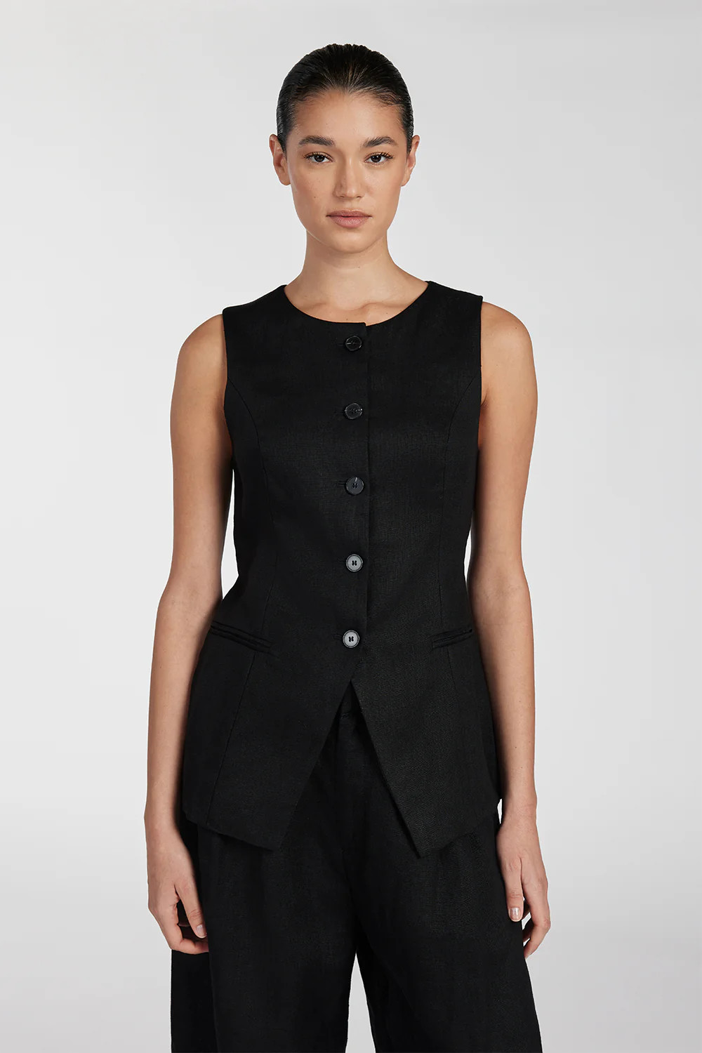 ALESSIA BLACK LINEN VEST | DISSH