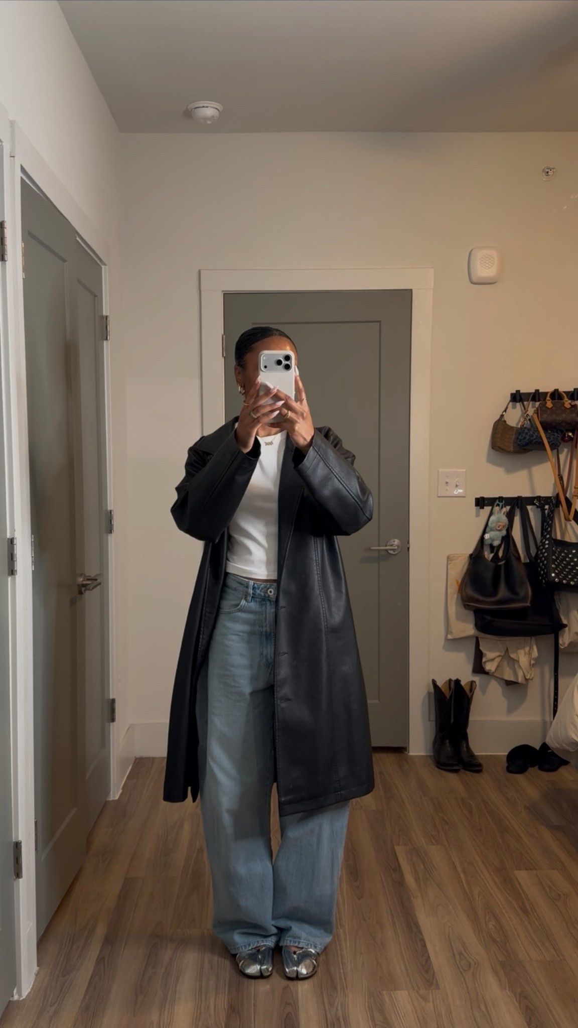 Jeans- Zara
Trench- Target (out of stock)
Shoes- Woodchuck Sato