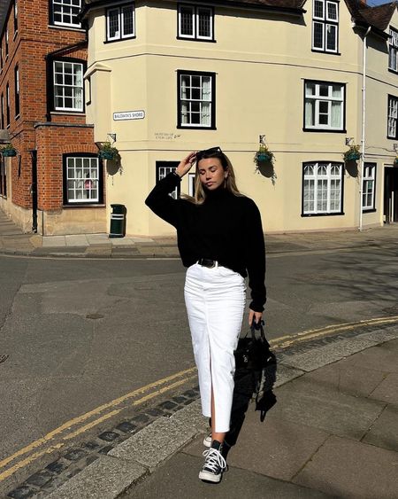 Styling a white denim midi skirt with Jacquemus le chiquito noeud bag and black oversized jumper, teamed with converse for a classic look

Autumn outfits - autumn style ideas - autumn outfit - monochrome style - basic style 

#LTKeurope #LTKfindsunder50 #LTKstyletip