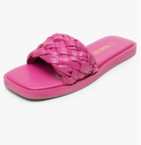 Summer sandals linked on Amazon 🔗☀️💕

#LTKFindsUnder50 #LTKSeasonal #LTKShoeCrush