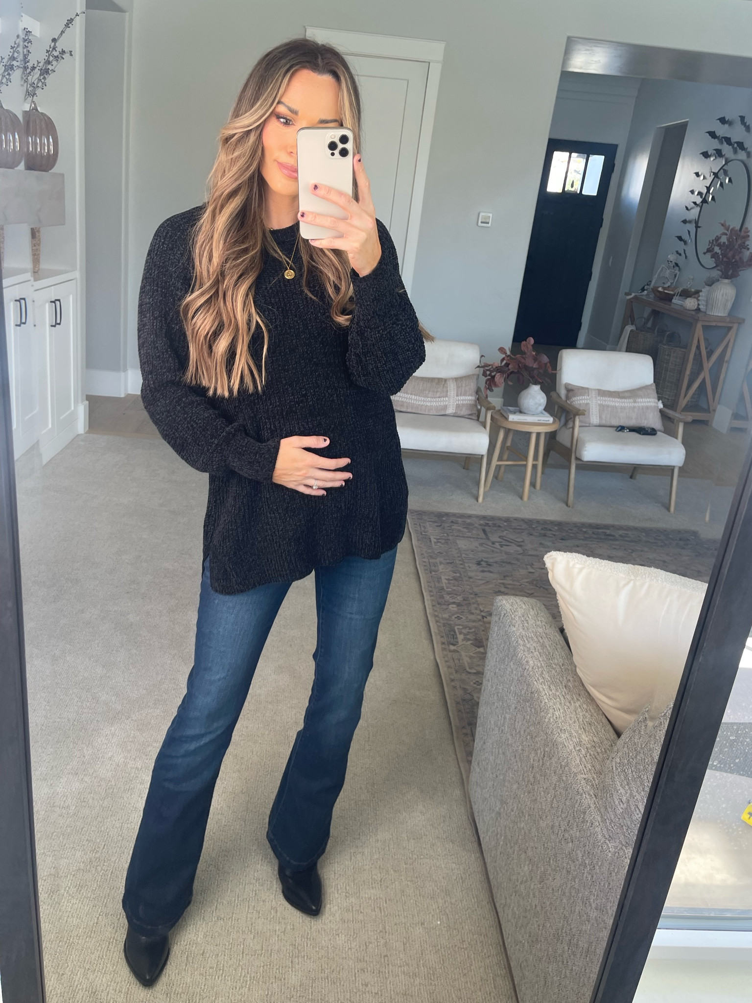 Tunic sweater size large
Maternity style
Bump style

#LTKbump #LTKfindsunder50 #LTKstyletip