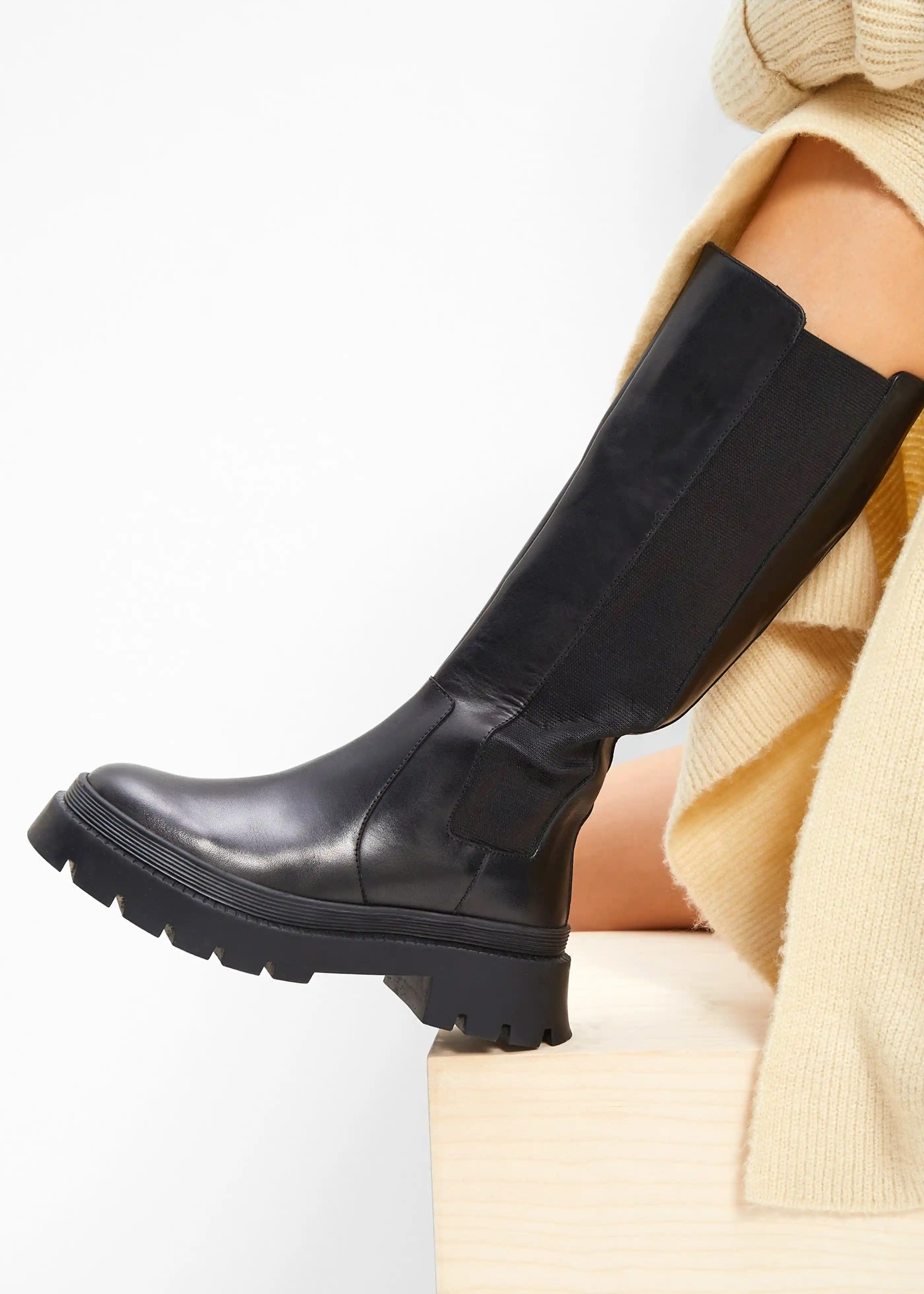 Stiefel aus Leder | Bonprix DE