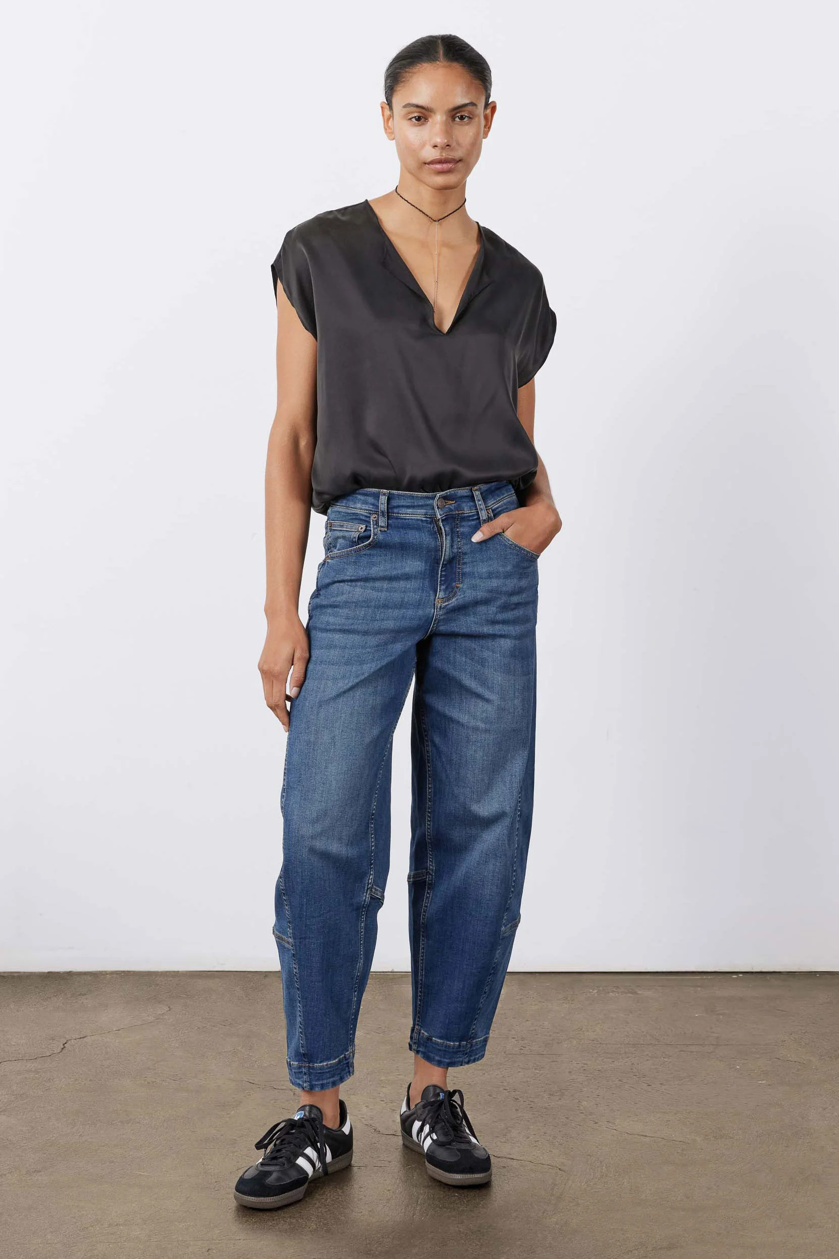 The Ultimate Barrel Leg Jeans 2.0 | Indigo Barrel Jeans - Ruti | Ruti