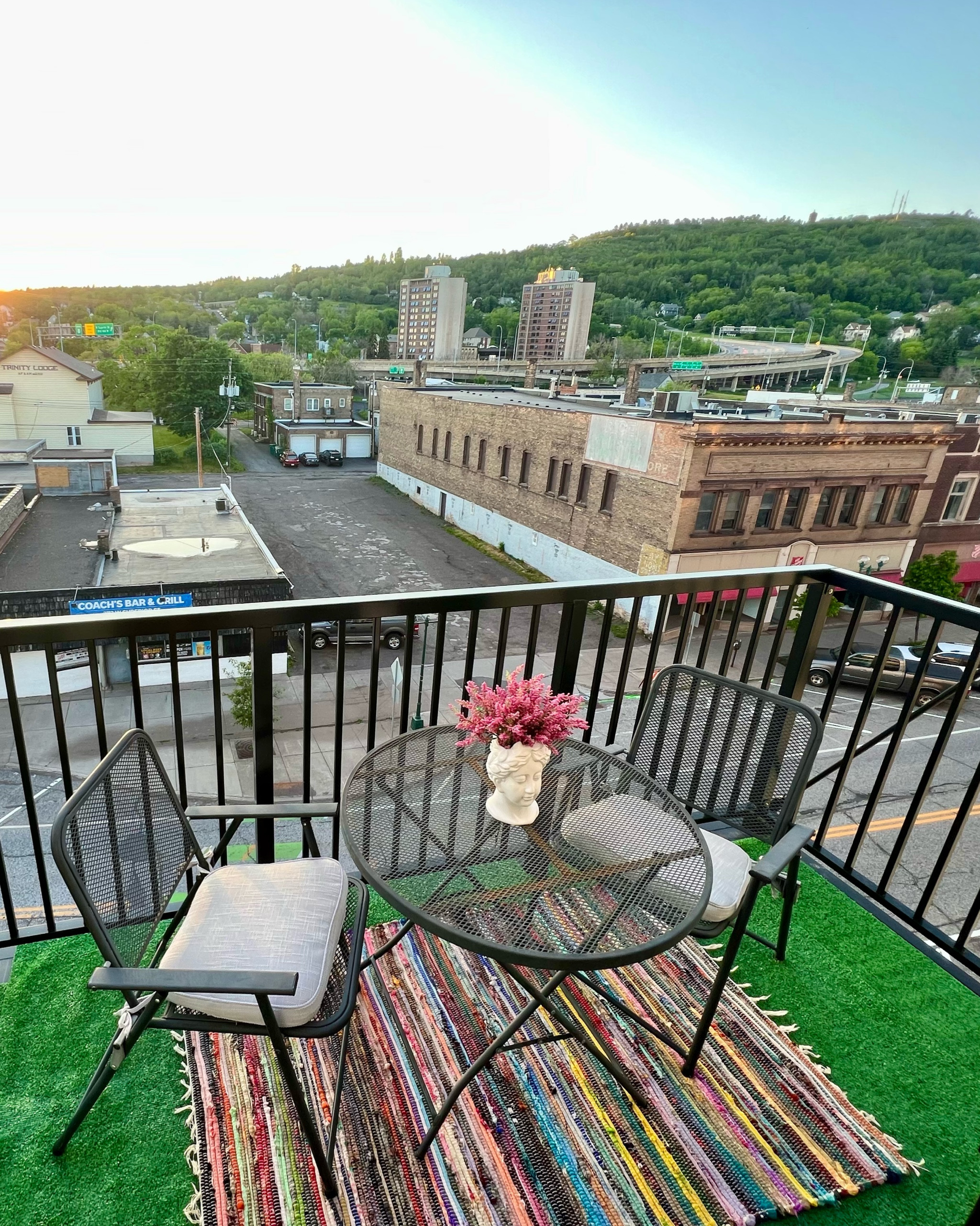 Perfect outdoor balcony vibes! Bringing in some greenery of my own 🍀🥑🌴💚

#LTKhome #LTKU #LTKstyletip