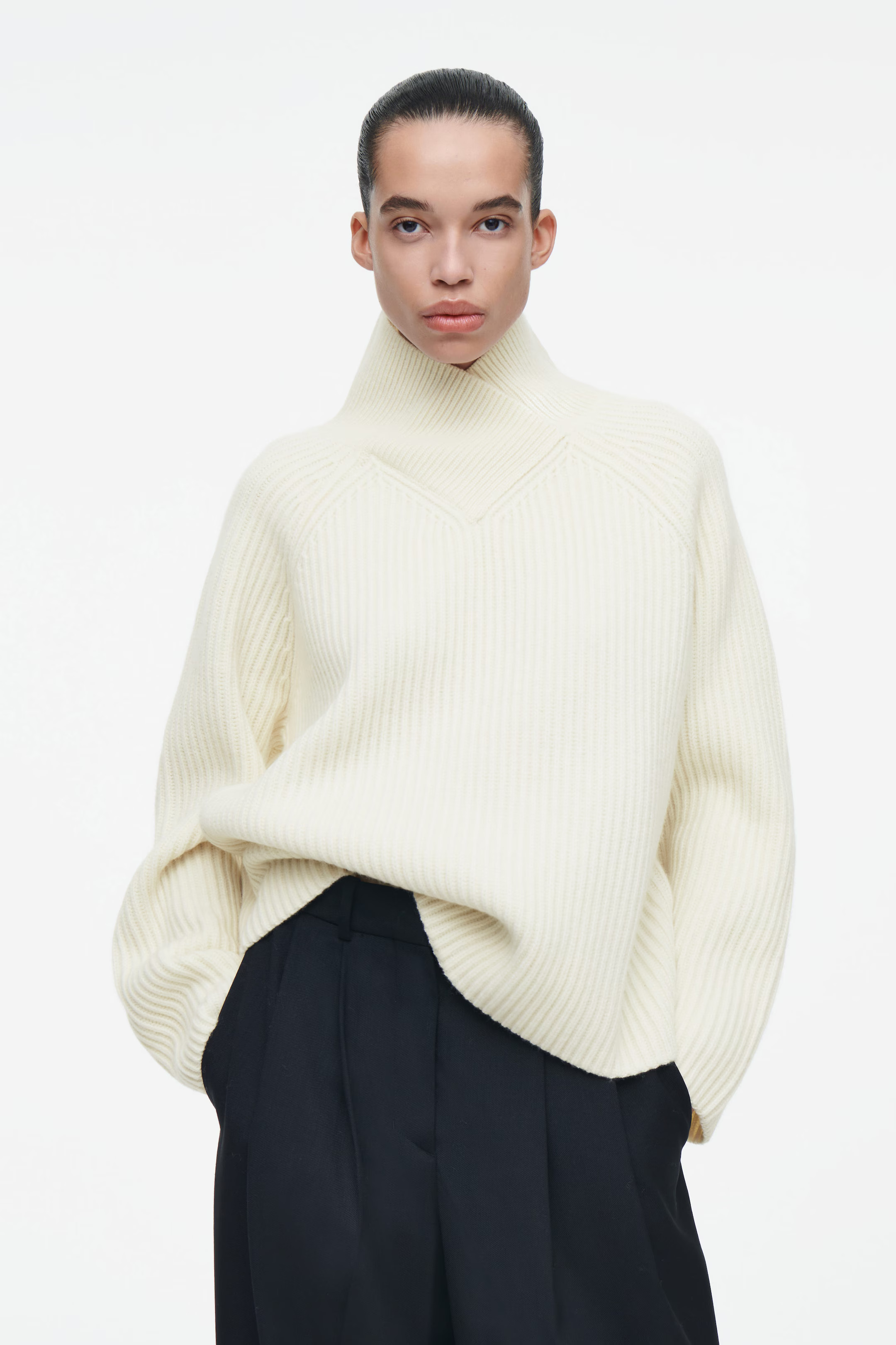WRAP-COLLAR MERINO WOOL JUMPER - ECRU | COS (EU)