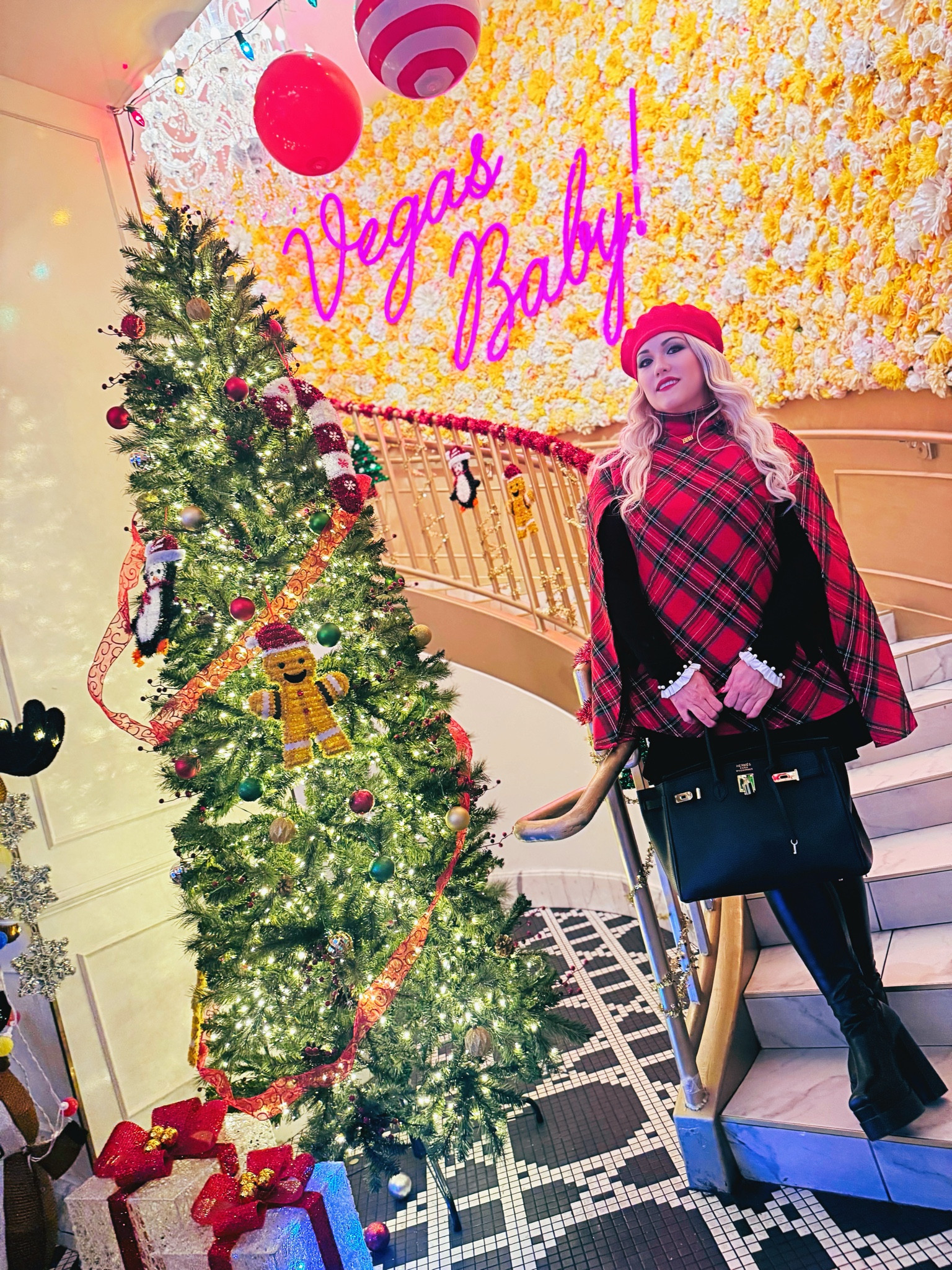 Had such a fun evening at the sugar factory in Las Vegas located at planet Hollywood and I got nothing but compliments on this plaid cape that I wore all night I will tag one of the places that I found it

#LTKGiftGuide #LTKSeasonal #LTKHoliday